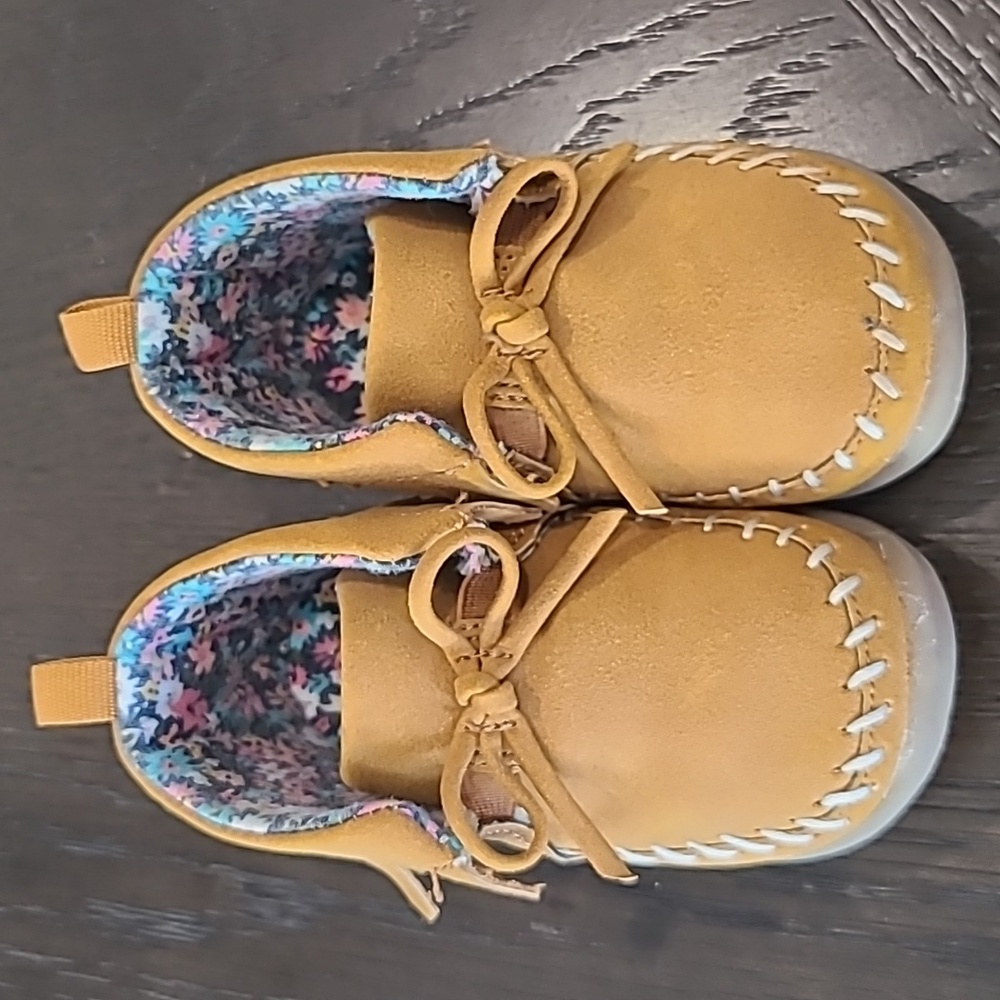 Baby girl moccasins